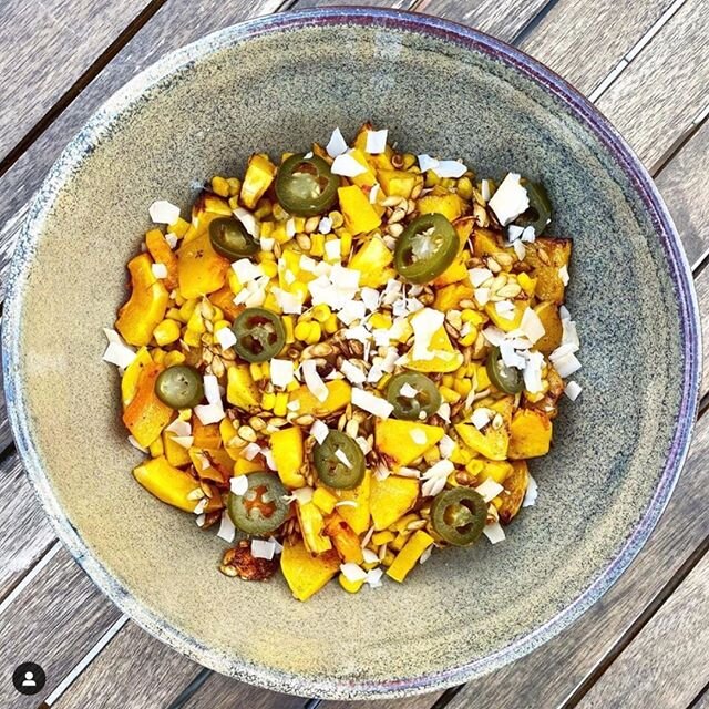 Spice up your Sunday with this Spicy Coconut Salad

Thanks to @braniskitchen
#repost
🌽 Sweet Corn and Butternut Squash Salad with Spicy Jalape&ntilde;os and Coconut Chips.
22m
braniskitchen's profile picture
braniskitchen
. .
.
#vegan #glutenfree #h