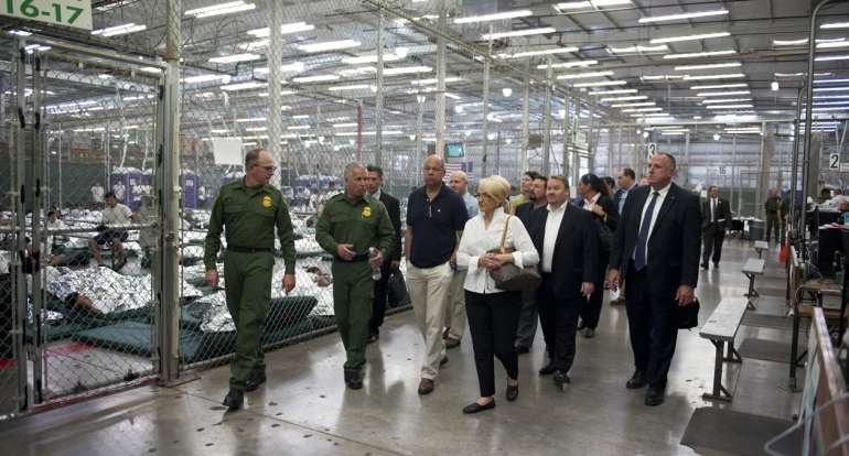  Johnson visits the U.S. Customs and Border Protection Nogales Placement Center, June 25, 2014 
