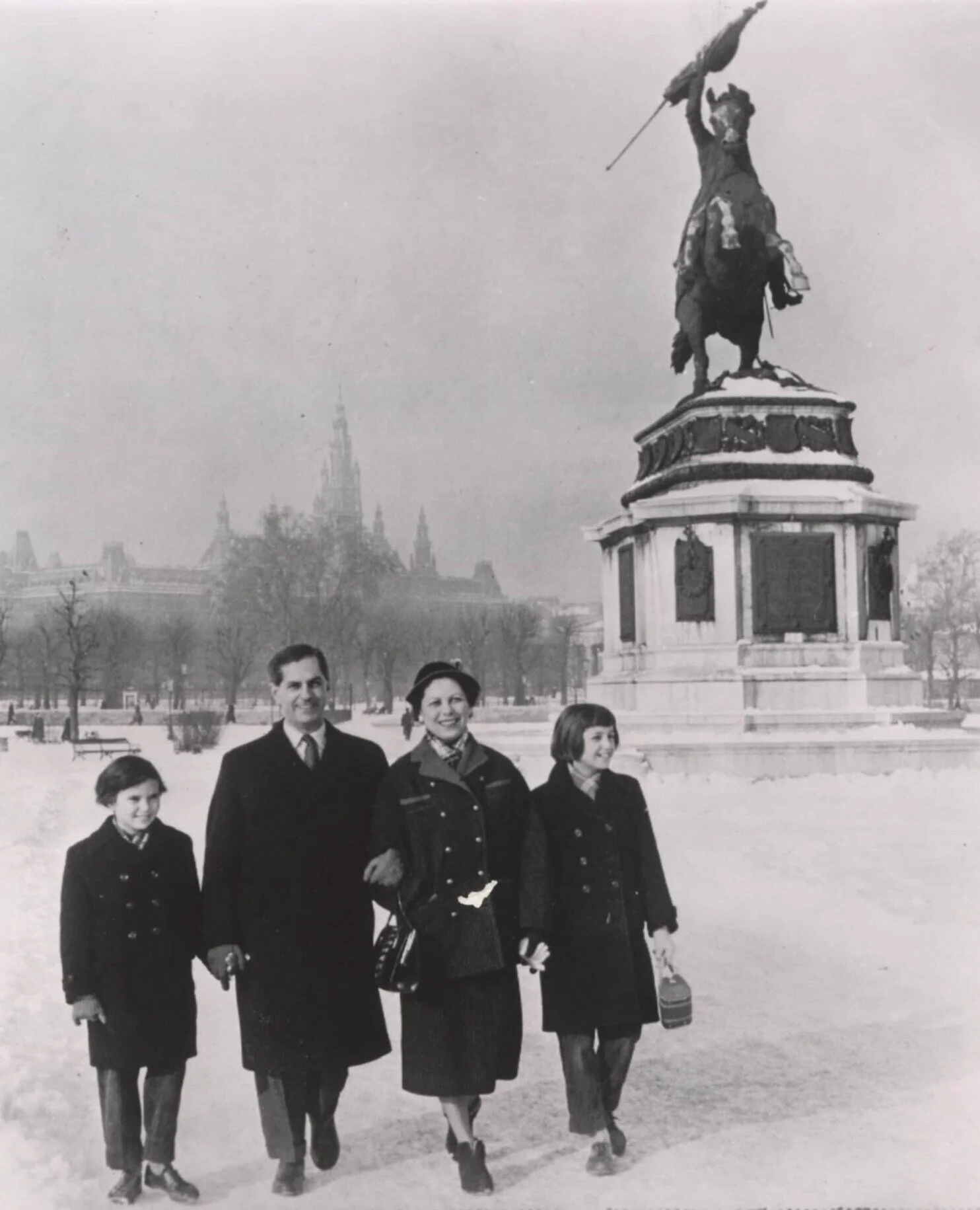 [Kati, 10, left, with her family in Vienna, 1957]