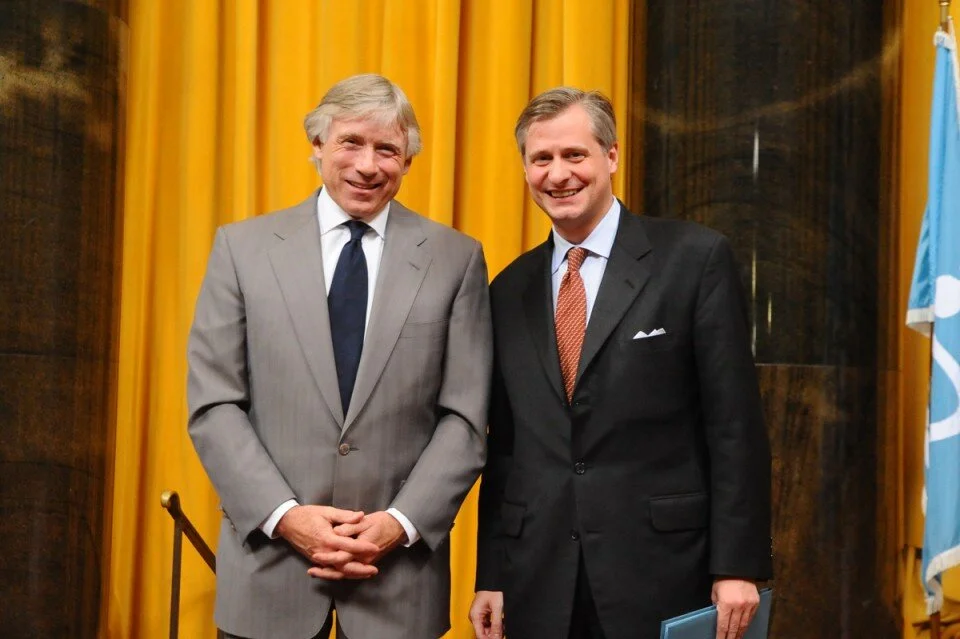 Lee C. Bollinger, President of Columbia University, presents the 2009 Biography prize to Meacham.