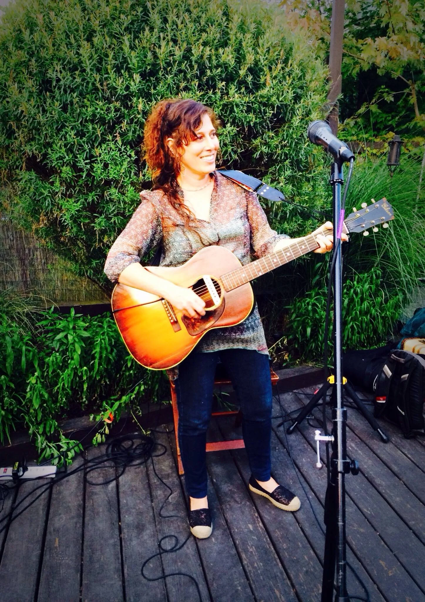 Jen Maurer Live on the Bacchus Patio 