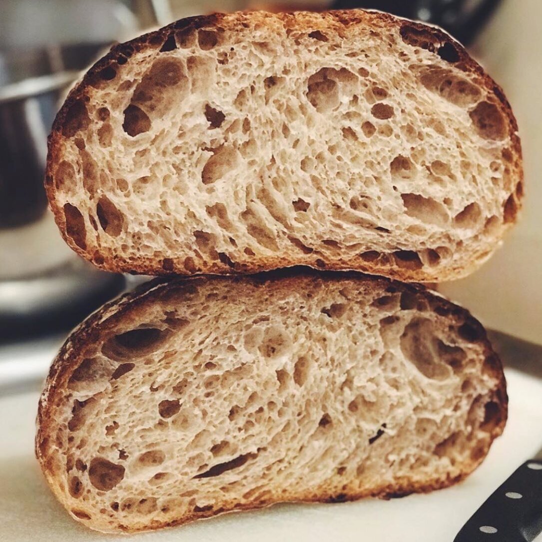 We&rsquo;ve been seeing a lot of gorgeous breads from @klittlecakes lately. She&rsquo;s been baking up a storm using our flour 😋 head over to her page for the recipe!! #repost⠀
&bull; &bull; &bull;⠀
When life makes you stay home...you make sourdough