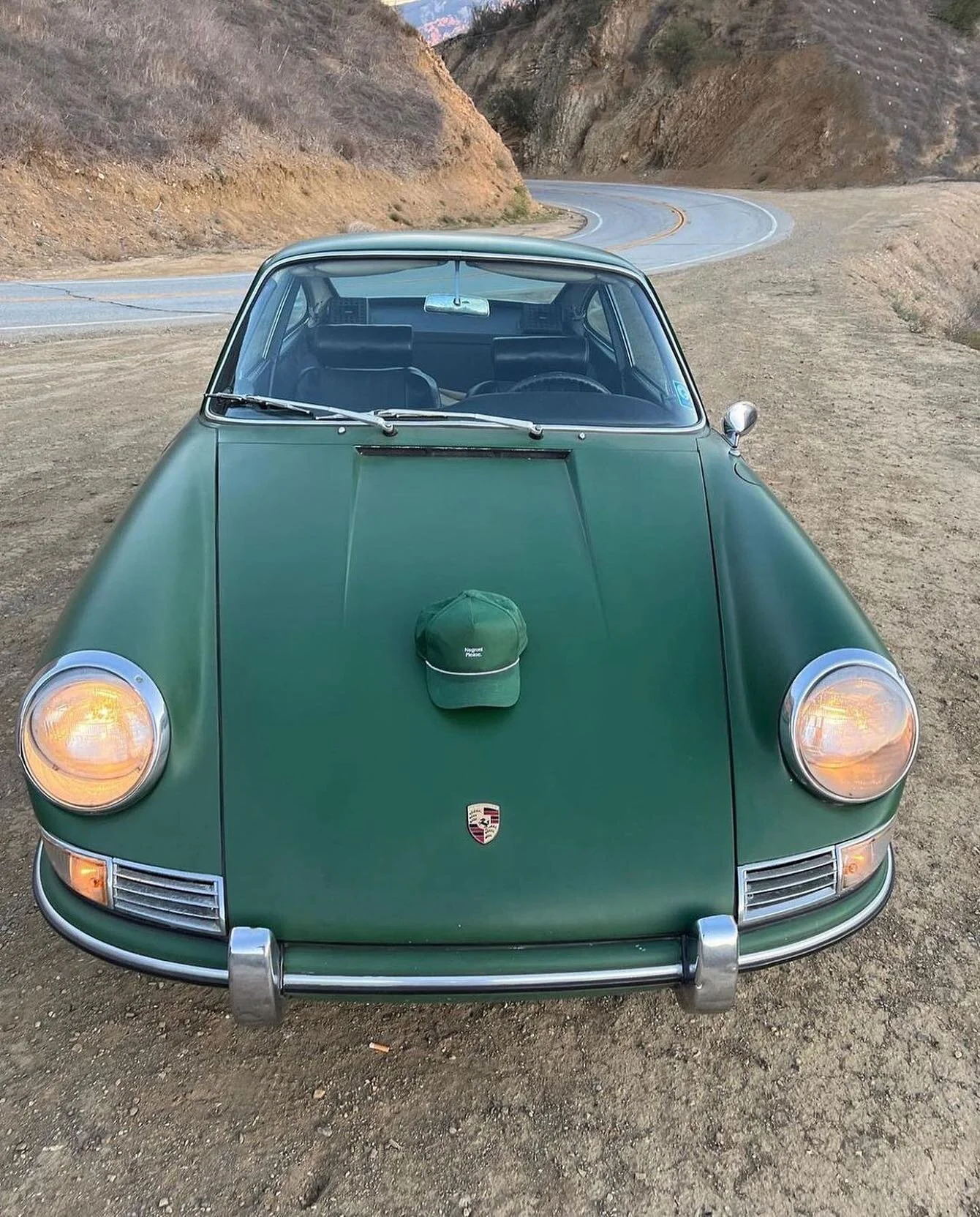 Varsity Green
via: @lifeof_riley 

@porsche 

___

___
#porsche #porsche911 #porsche911turbo #porsche944 #porscheclub #porschemoment #porschelife #porscheclassic #classiccars #cars #carsofinstagram #carspotting #carphotography #autophotography #autop