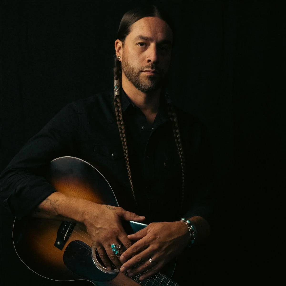 Austin Vallejo - soulful singer-songwriter