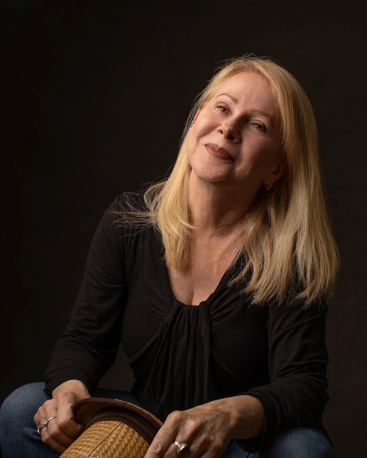 Deborah Holland - lauded singer/songwriter