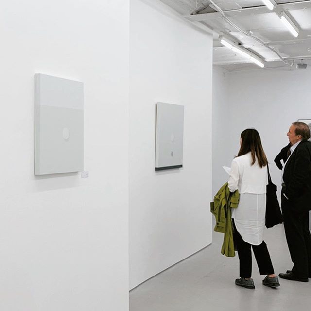 Thanks for sharing your moment with the art @foldgallery. I was touched by your words💛 
@curator_honglee The show was amazing. The way you connected people with the art was powerful. Thank you!

#london #curator
