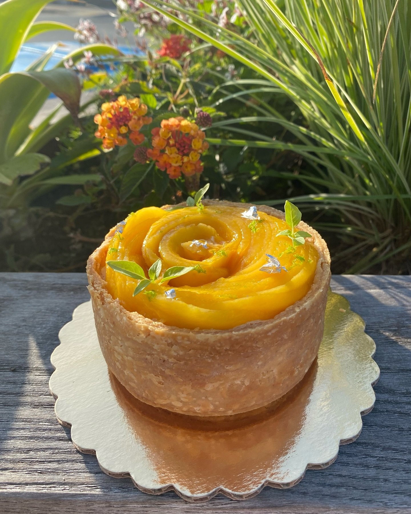 S U M M E R  F R U I T  T A R T
This weekend&rsquo;s set is a refreshing one! Flavors of passionfruit, mango, coconut, and lemon basil. Perfect for sharing on a beautifully sunny day like today!

We haven&rsquo;t put mango on the menu as it&rsquo;s n