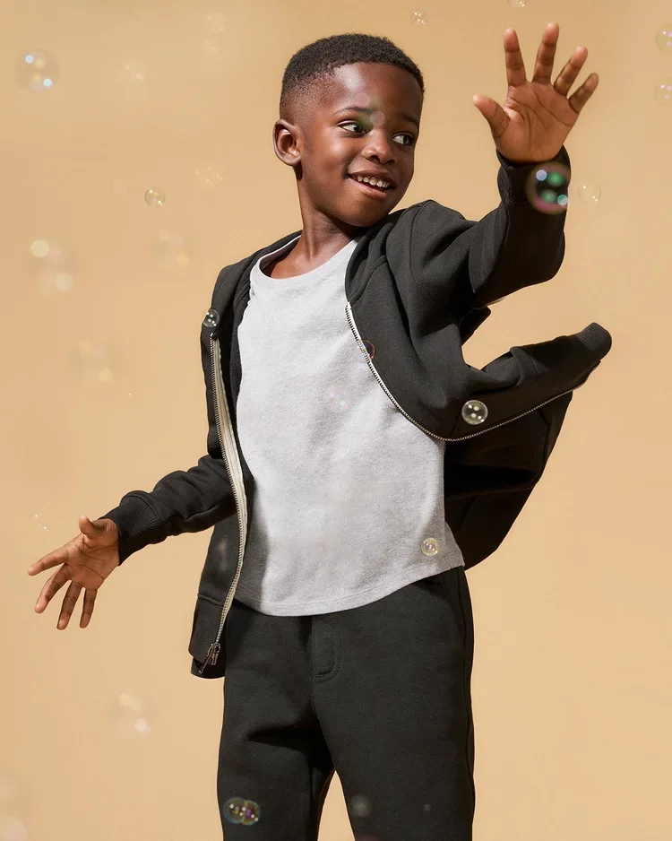 STILL_-_BOYS_EDITORIAL-crop_-_BUBBLES_01_y8drtq.webp