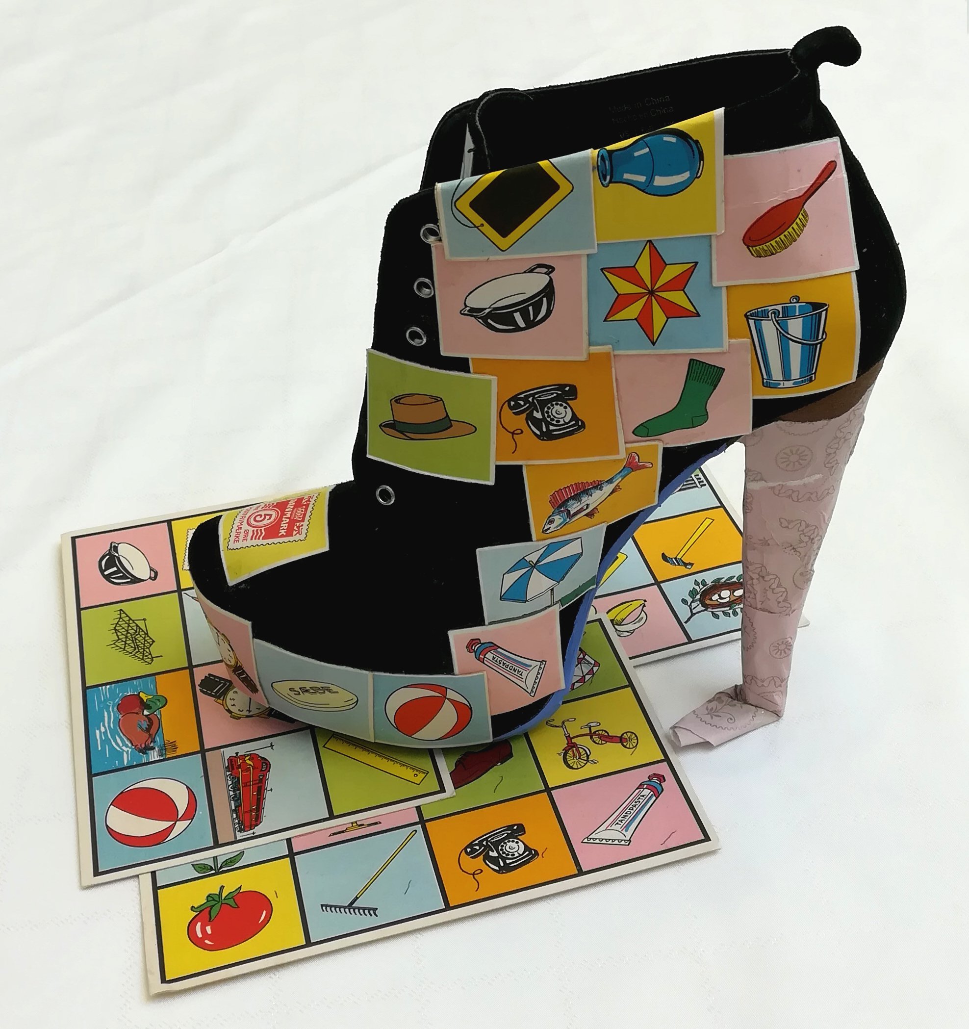 Picture Lottery Liberty Shoe / Shoe, picture lottery, paper / 22 x 26 x 30 cm / 2021