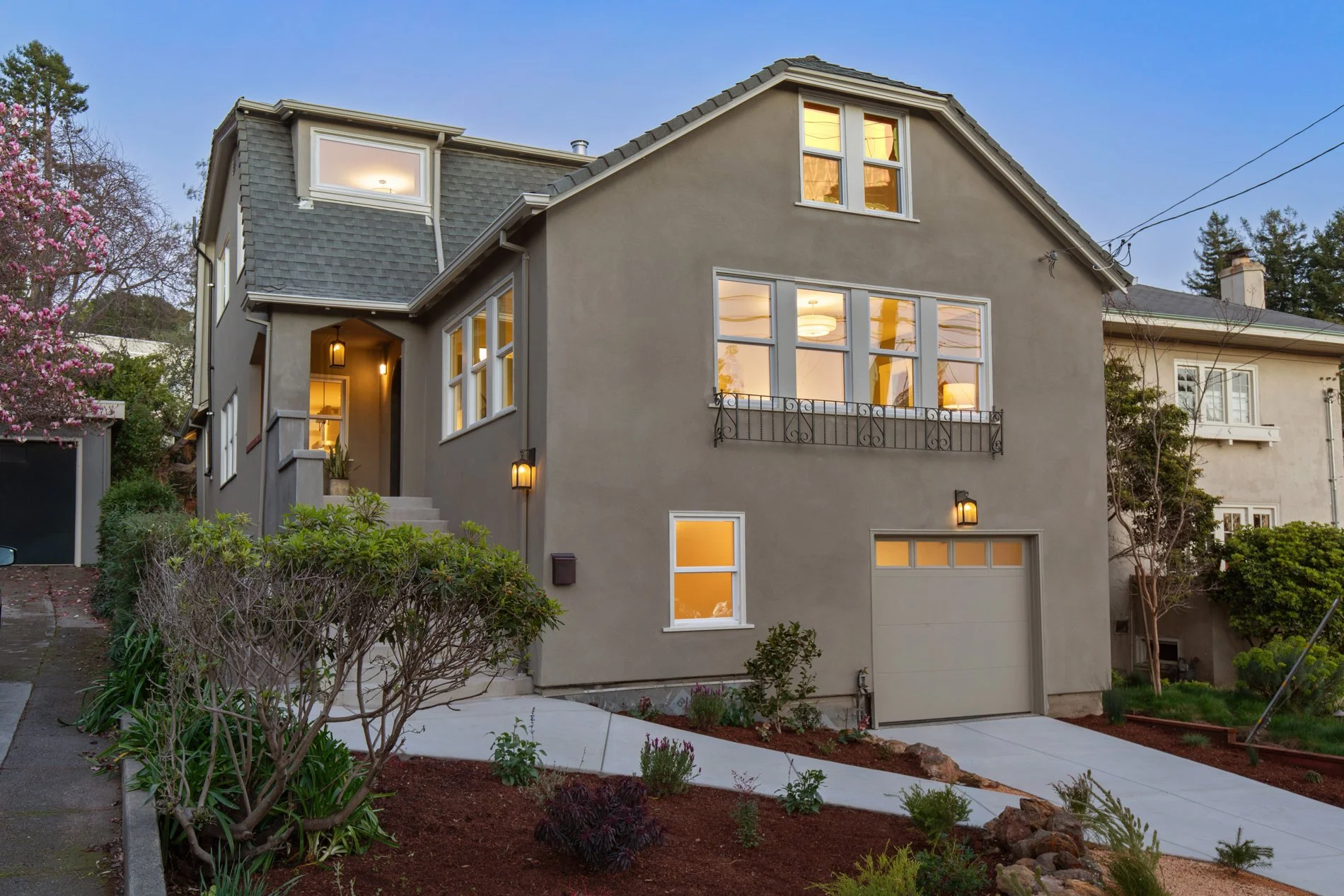 751_The_Alameda_Berkeley_CA_94707_Twilights_Web_MLS_72ppi_01.jpg