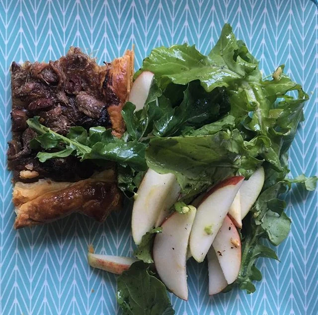 Tarte: black olives, anchovies &amp; caramelised onions served with apple, arugula &amp; avocado salad #pisaladiere #lunch