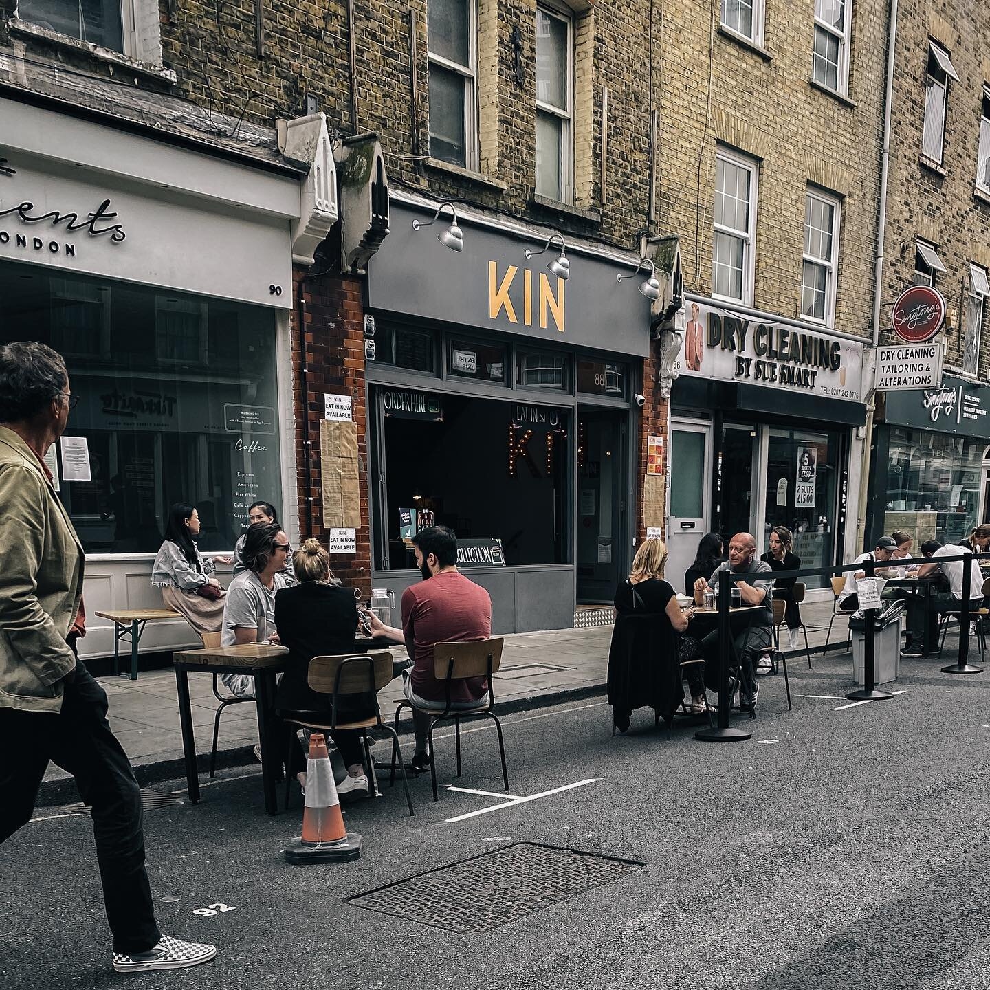 We&rsquo;ve got some good news if you like al fresco dining. We&rsquo;ve recently added some outdoor seating (weather permitting). If the weather holds up, it&rsquo;s a great way to dine out safely during lockdown. Protecting our customers &amp; staf