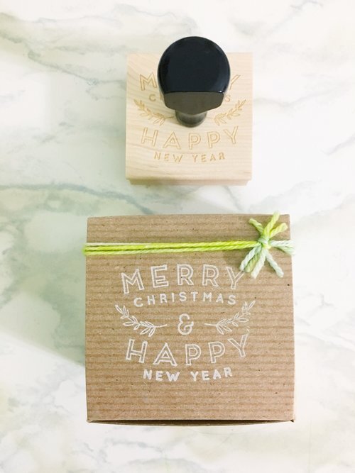 Creatiate+Custom+Stamps+DIY+Christmas+Gift+Wrap26.jpg
