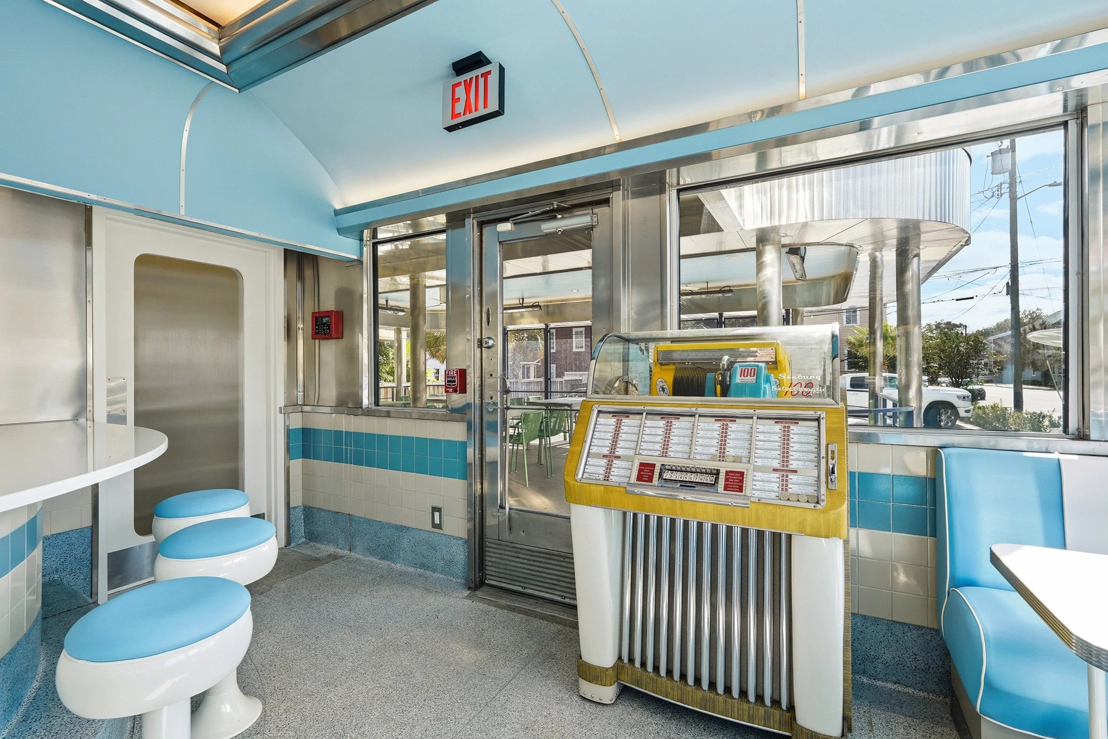 Method_Bobbie's Diner_4.jpg