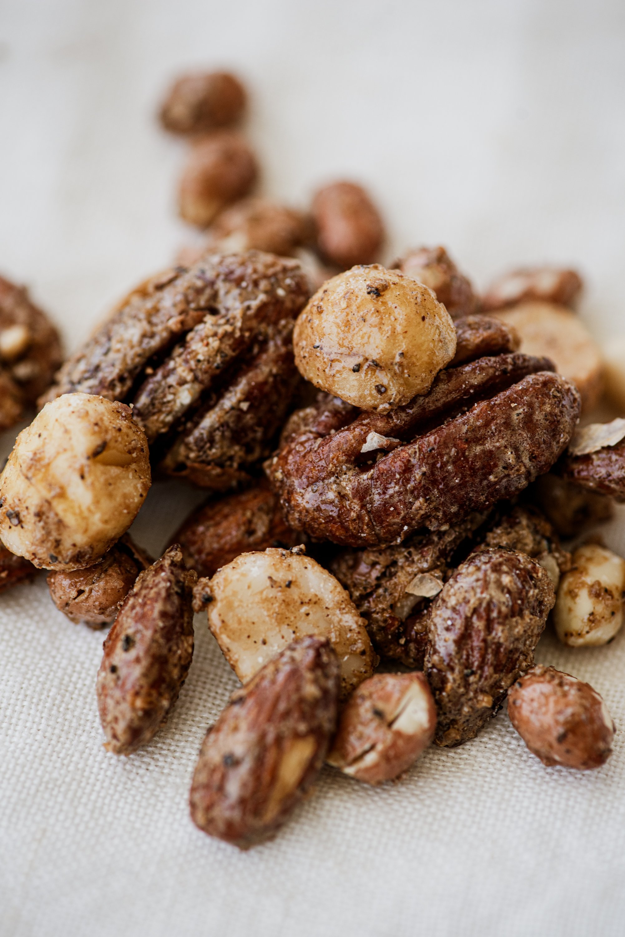 MIXED SPICED NUTS