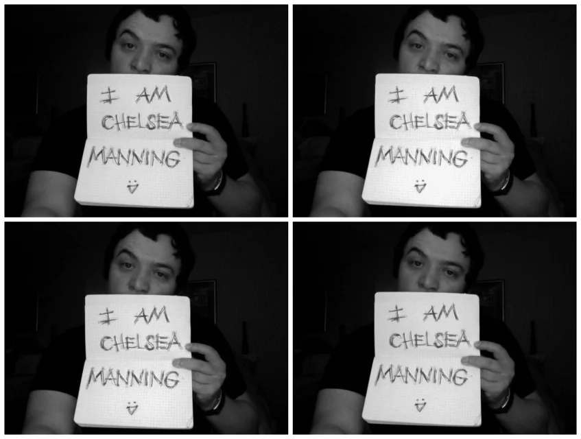 c42bd7bc20b91721-IAmChelseaManning.jpg