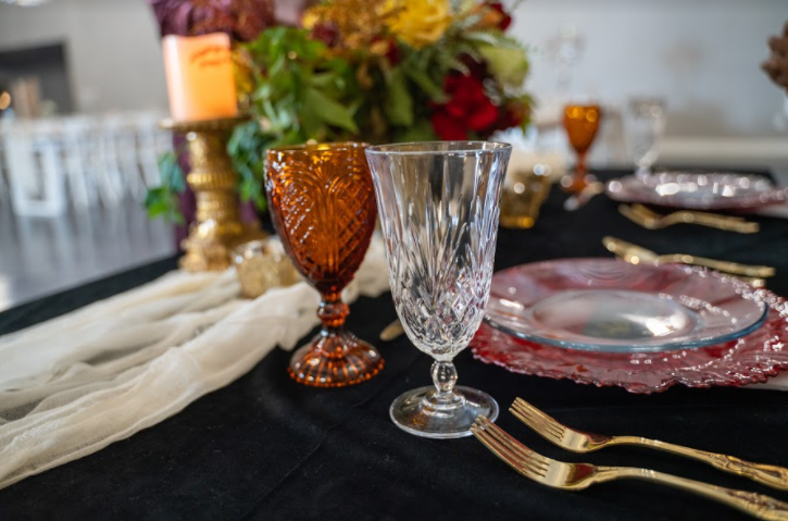 How to Decorate Your Wedding Reception