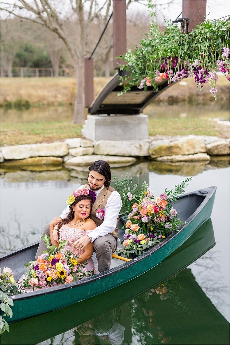 sendera-springs-kerrville-wedding-luxury-flowers (1).jpg