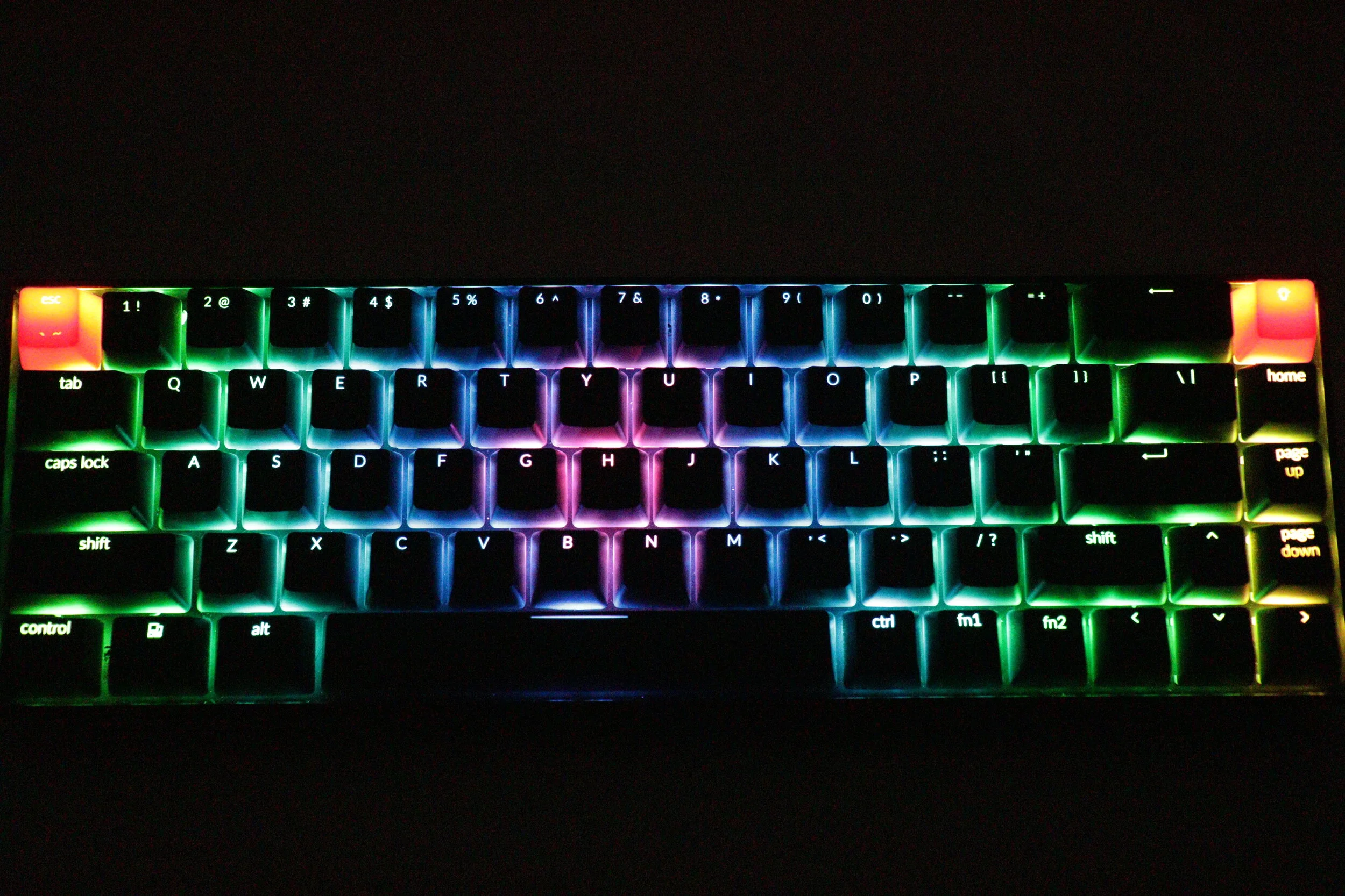 Keychron K6 - A Solid Choice for a 65% Wireless Mechanical Keyboard