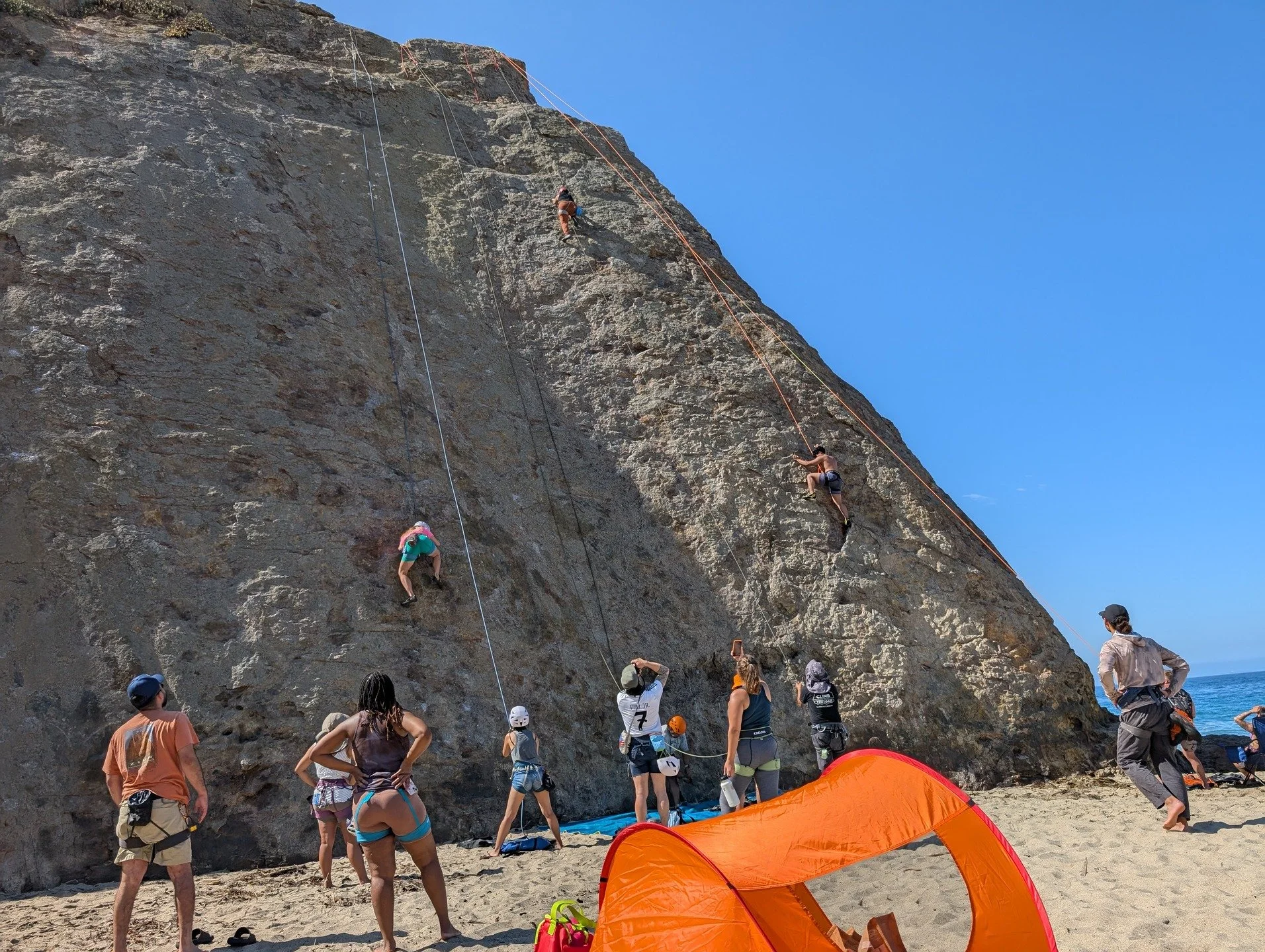 A day at the beach AND a day of climbing? Count us in!

A couple of shots from our August event at Point Dume!

📸 Credits
1,2: @sonofpears 
3,4: @dinorhombus 
5: @keegvncarver 

📍 Chumash lands