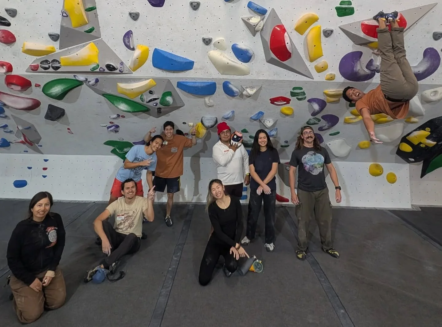 🦇 bat hangs at da meetup 🦇