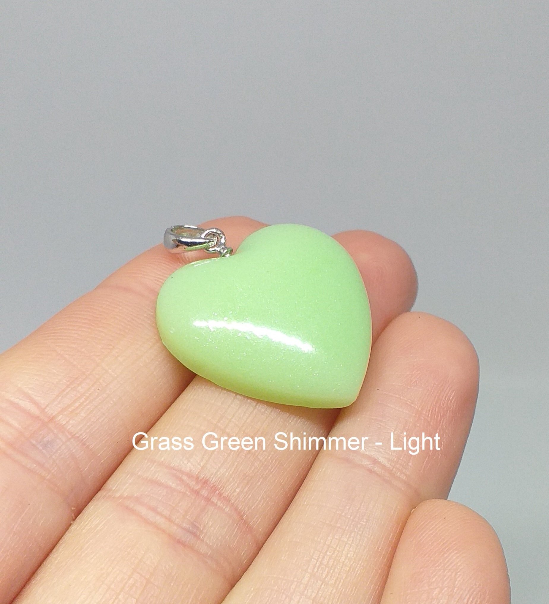 breastmilk+heart+with+green+shimmer+color+text.jpg