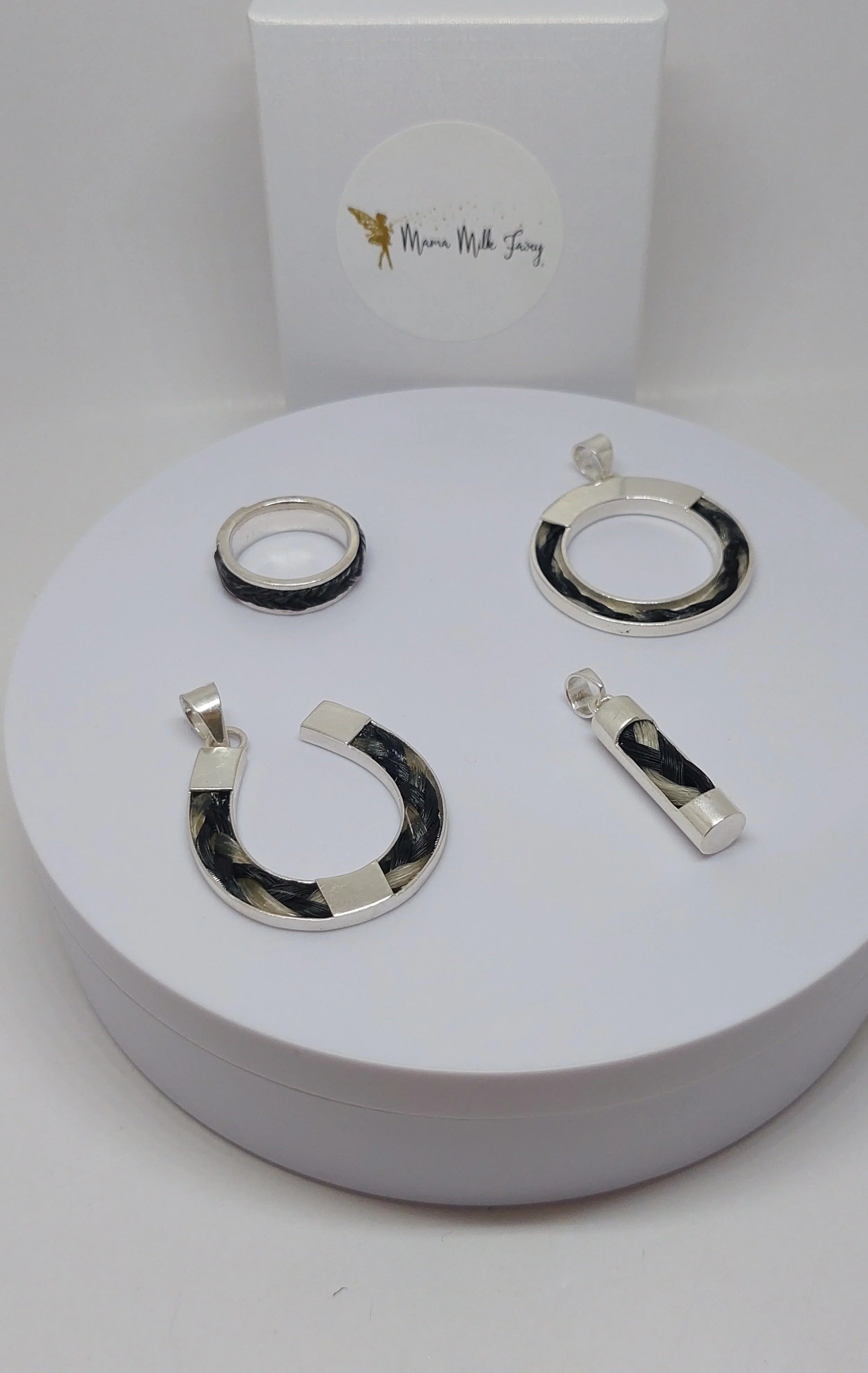 Equestrian memorial jewellery