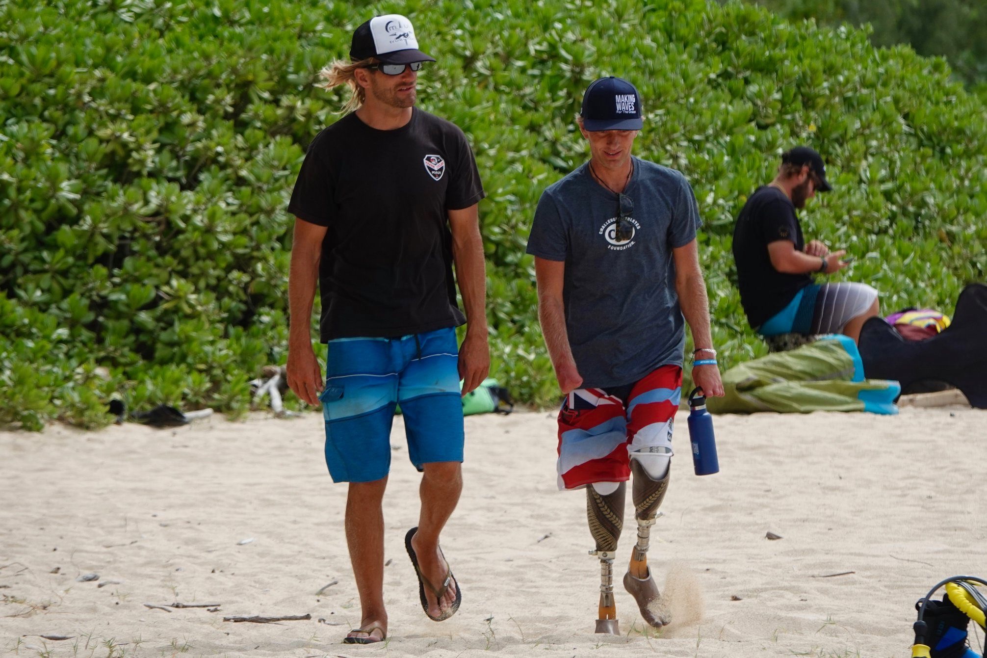 Amputee Josh Bogle goes Tandem kiting with Brett Sheerin of Maui True North!