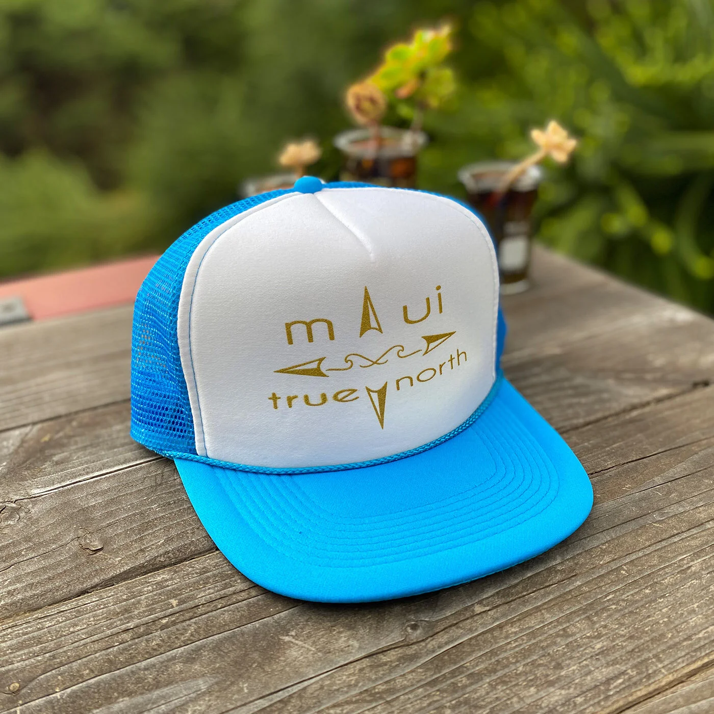 blue_white_gold.jpg