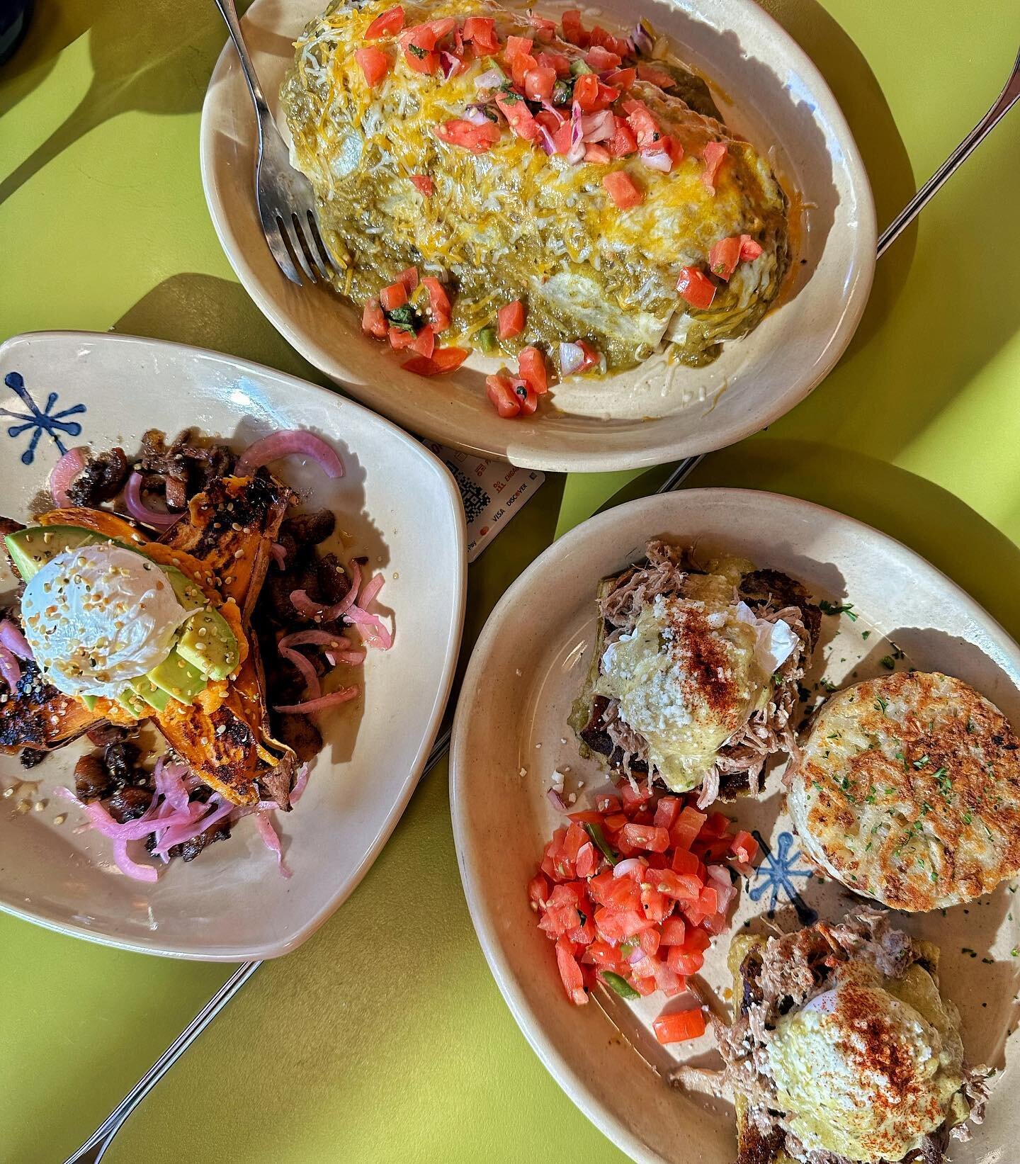 It&rsquo;s officially cuffing season, and I have the perfect friend with bennyfits for you! The @snoozeameatery Bennyfits Program brings more to the table than anyone else you may have on your roster - they put YOU first with priority seating, they s