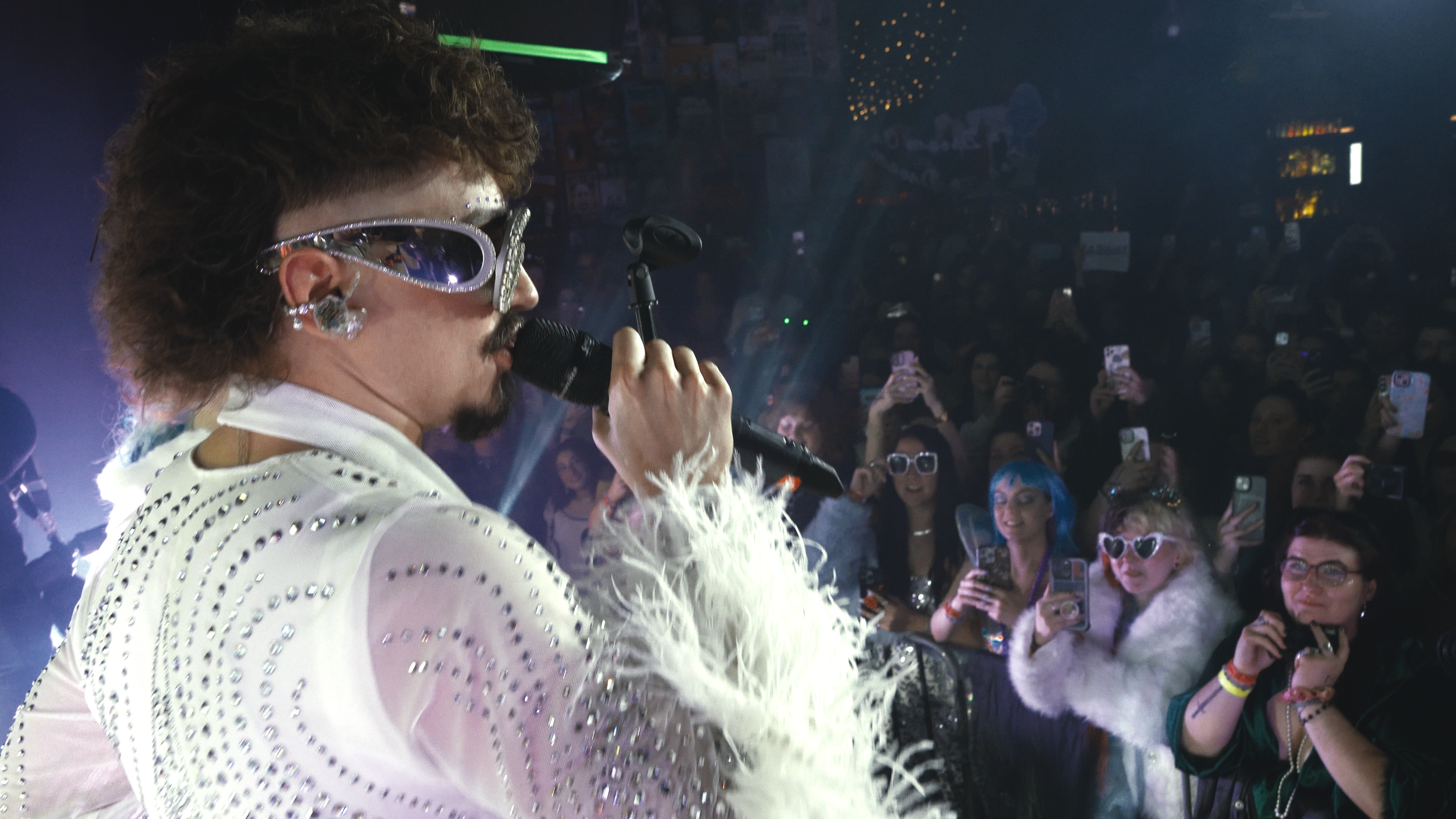 josh singing dream on.png