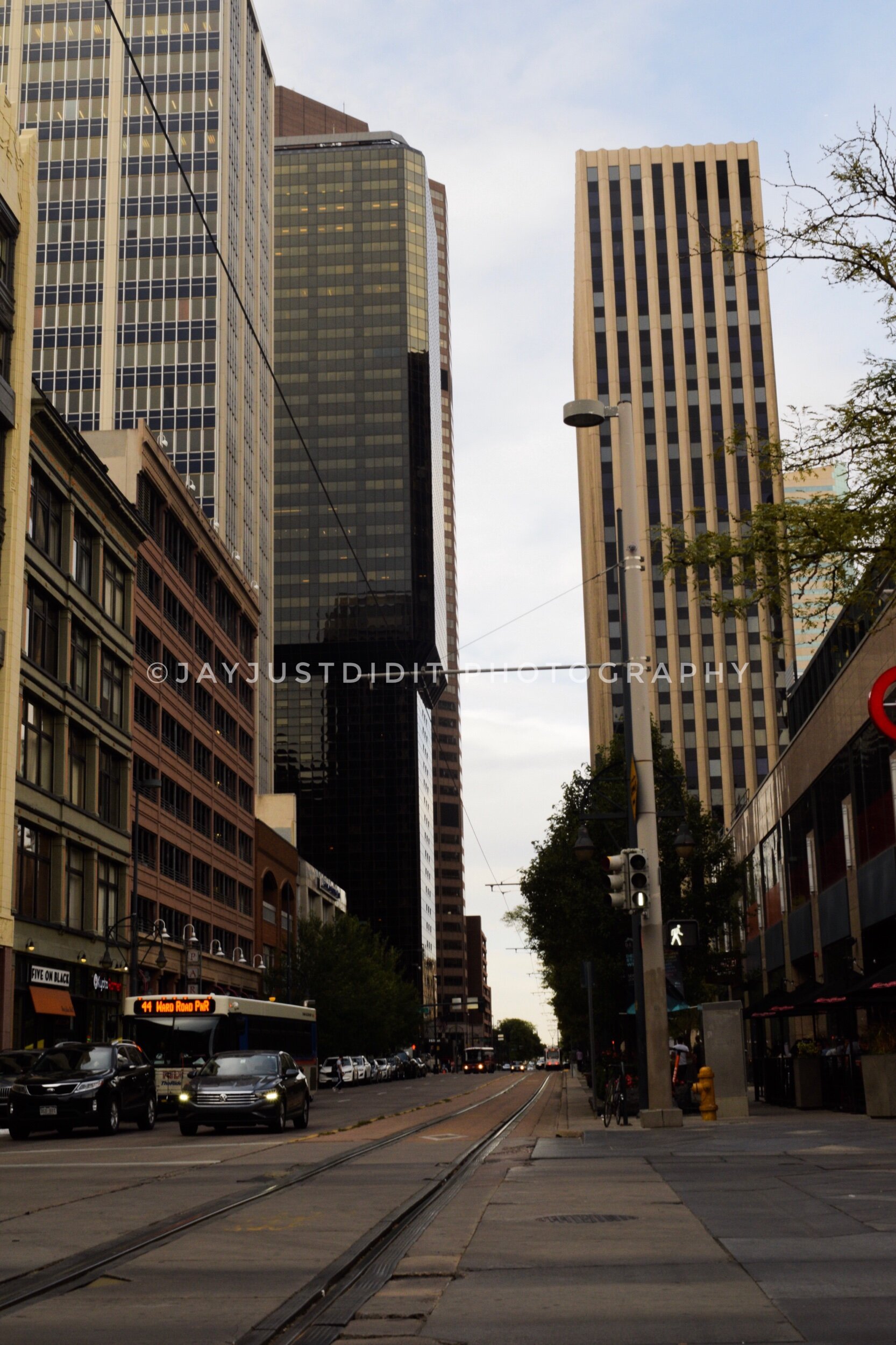 16th St & California St