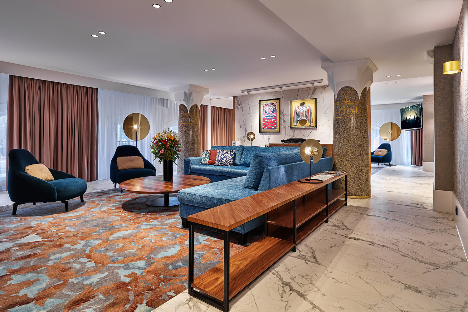 HARD ROCK HOTEL AMSTERDAM_ROCK STAR SUITE_004_LR.jpg
