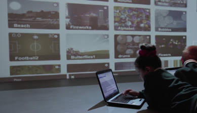 kids creating their own immersive scenarios for immersive classroom