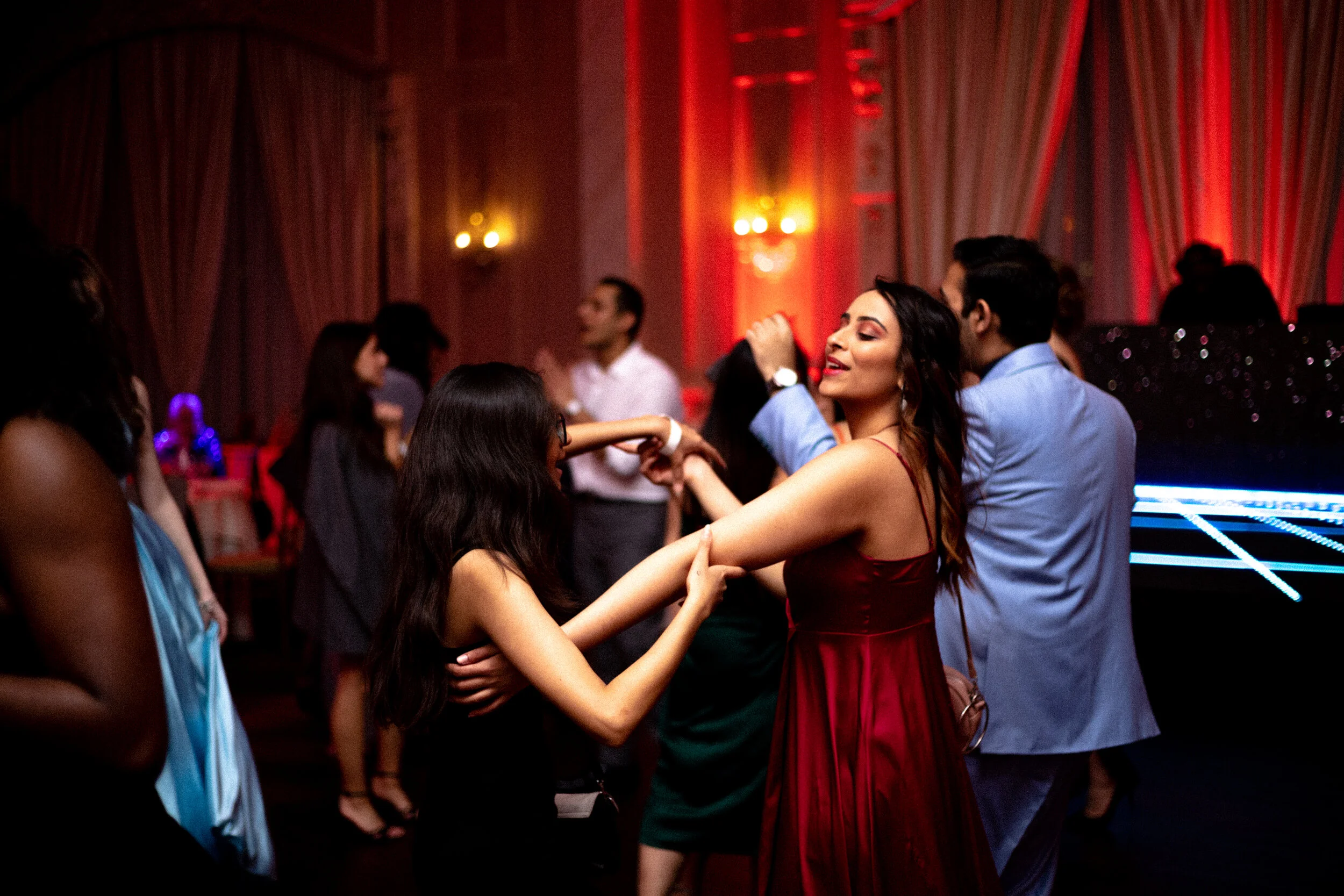 Calumet - Dance-2.jpg