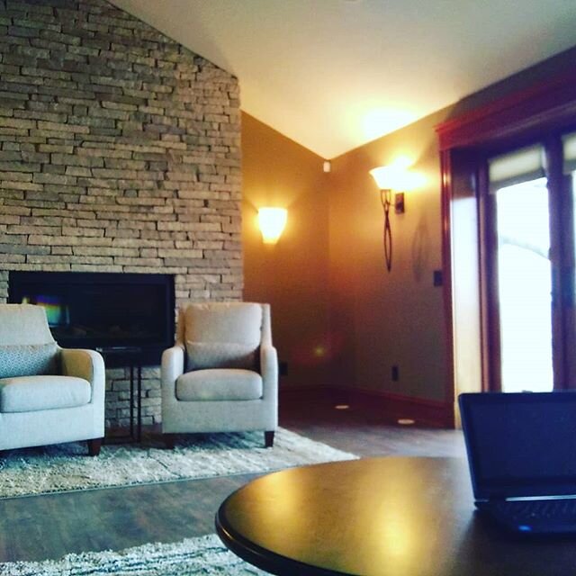 This is our home office view. Share a picture of yours. #visitleclaire  #visitqc #riverviewlodge #workfromhome #getaway #staycation #venue #privatehotel