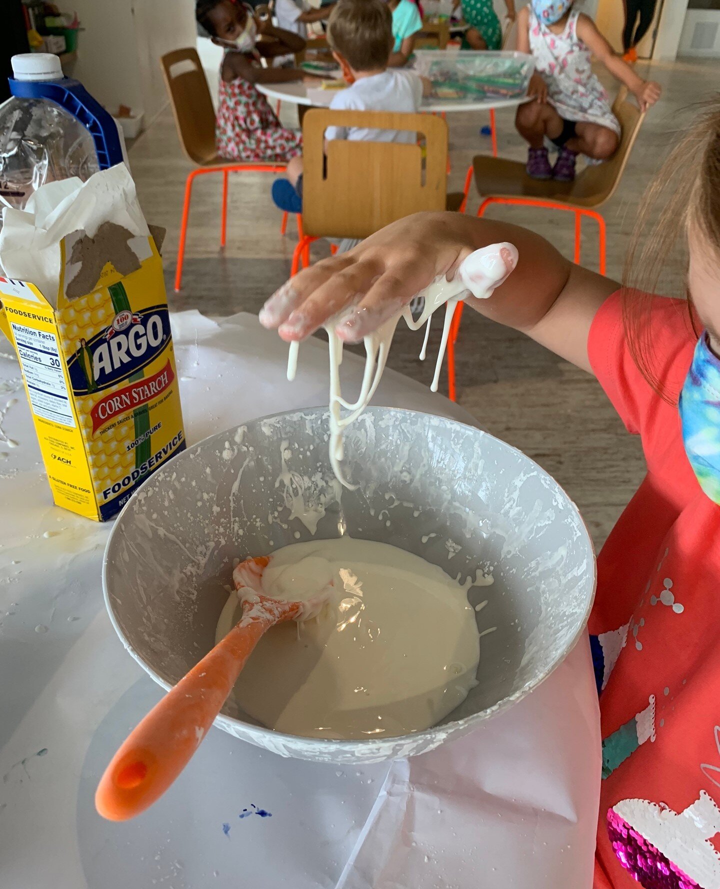 Who doesn&rsquo;t love some gooey homemade clay mix? We made this activity and once it dried the kids we're able to decorate it however they liked. This is also a really fun activity to do at home. ⁠
⁠
Get messy and have fun without looking for perfe
