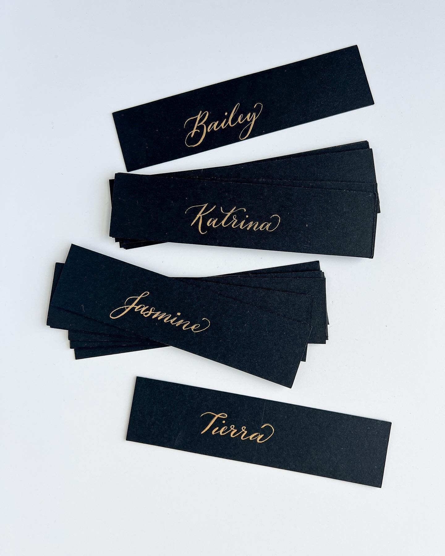 You need place cards for your next event!

Ever wondered if you needed place cards for your event? Maybe you&rsquo;ve questioned if they&rsquo;re even useful? The answer is Yes to both! Let&rsquo;s discuss!
Place cards (also known as name cards) indi