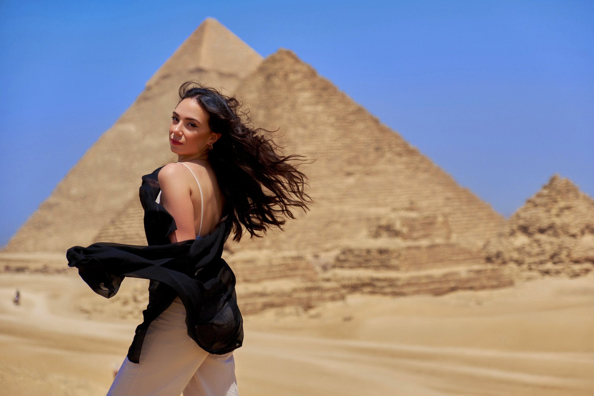 Portrait at the Pyramids-38.jpg