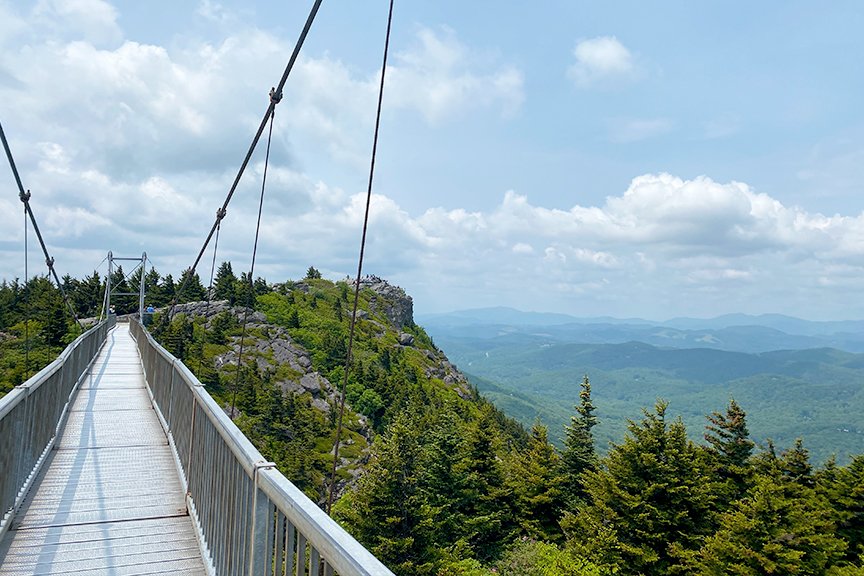 grandfather-mountain-state-park-north-carolina-mile-high-bridge.jpg