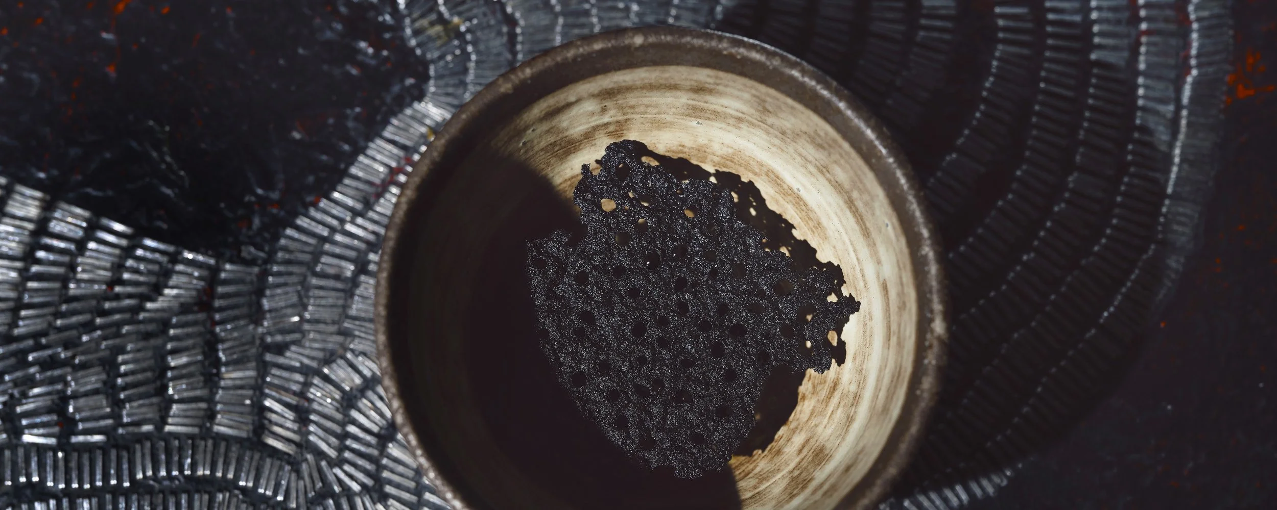 black_smal.jpg