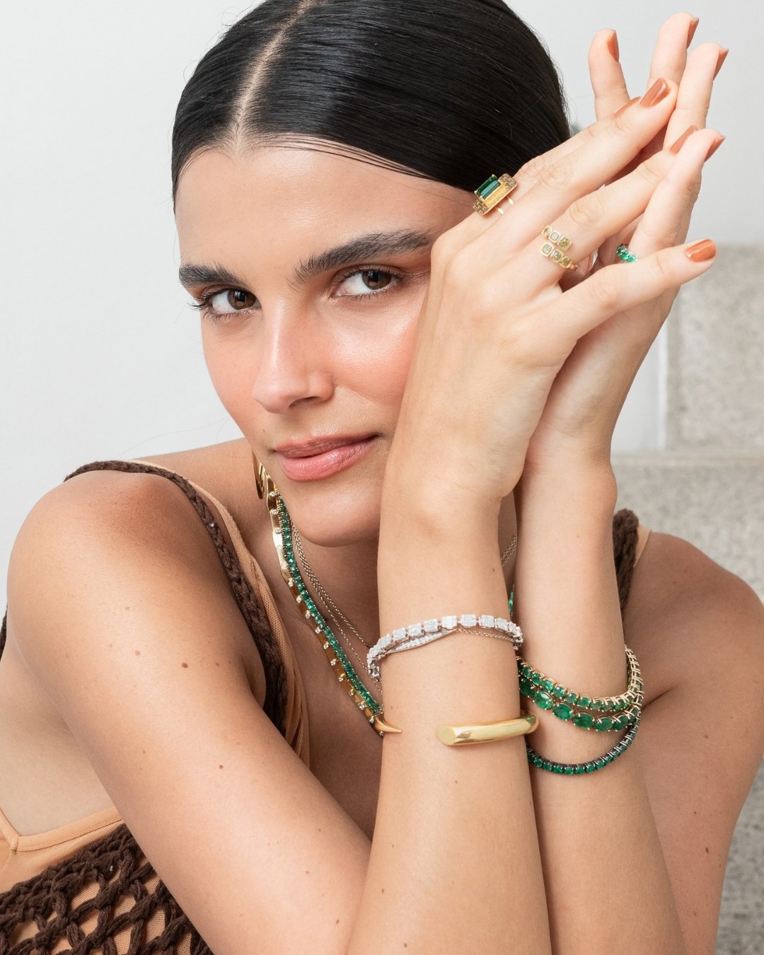 We love fine jewelry.�

Conte com a JULLS para ter acesso direto a uma curadoria exclusiva de designers autorais.

Reconhecida por atender algumas das principais joalherias independentes do pa&iacute;s, a JULLS agora oferece um time de advisors dedic