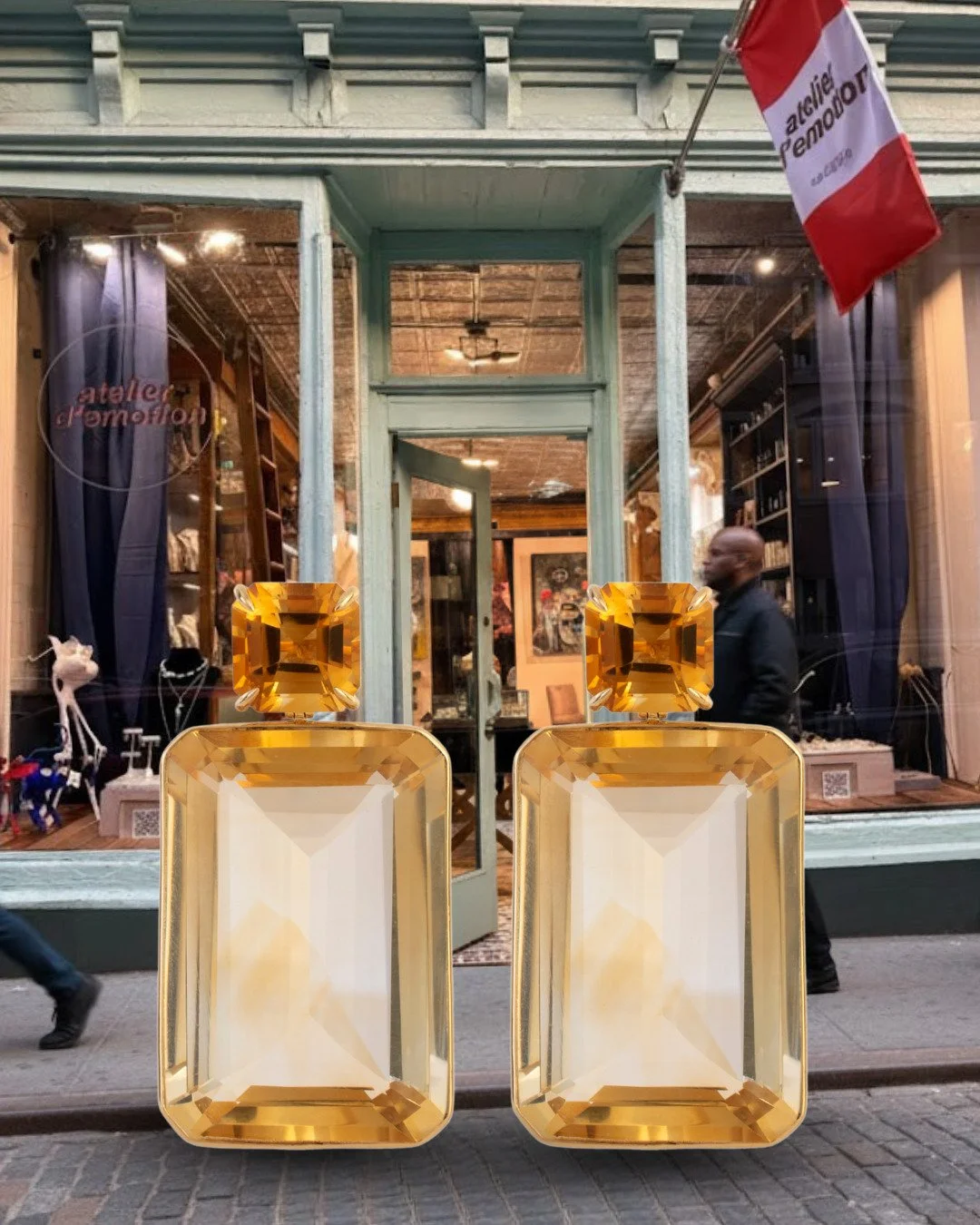 ANDREA MATOS LOPES AT @atelierd_emotion IN NEW YORK

As joias de Andrea Matos Lopes (@andreamatoslopes) est&atilde;o em destaque no Atelier d&rsquo;Emotion (@atelierd_emotion), no SoHo, Nova Iorque. Suas cria&ccedil;&otilde;es em ouro, adornadas com 