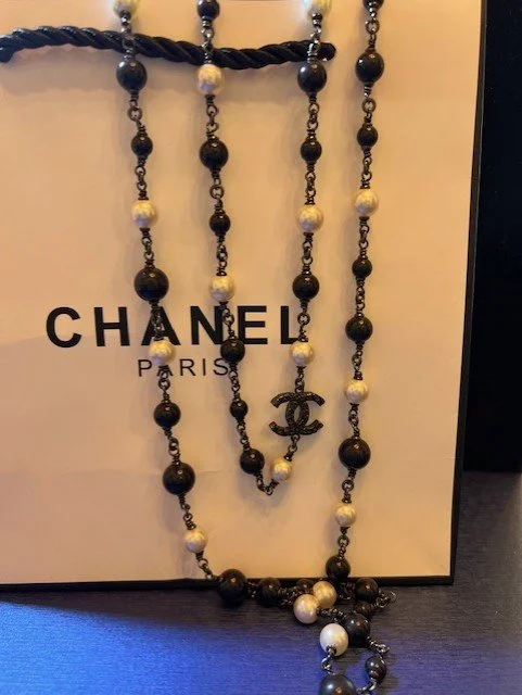 AUTHENTIC CHANEL WRAP AROUND NECKLACE