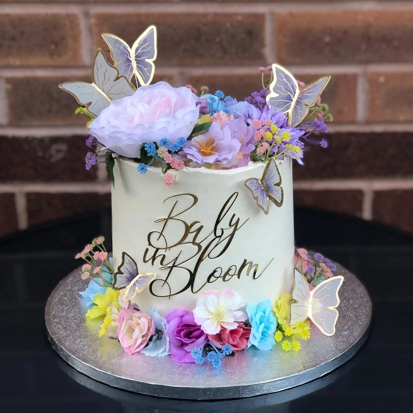 All of the pretty colours for this sweet Baby in Bloom cake 🩷

Just wanted to say a massive thank you again for all of your support and lovely messages since the passing of my beautiful Nan 🤍 She was so so important to all of us, she lived with me 