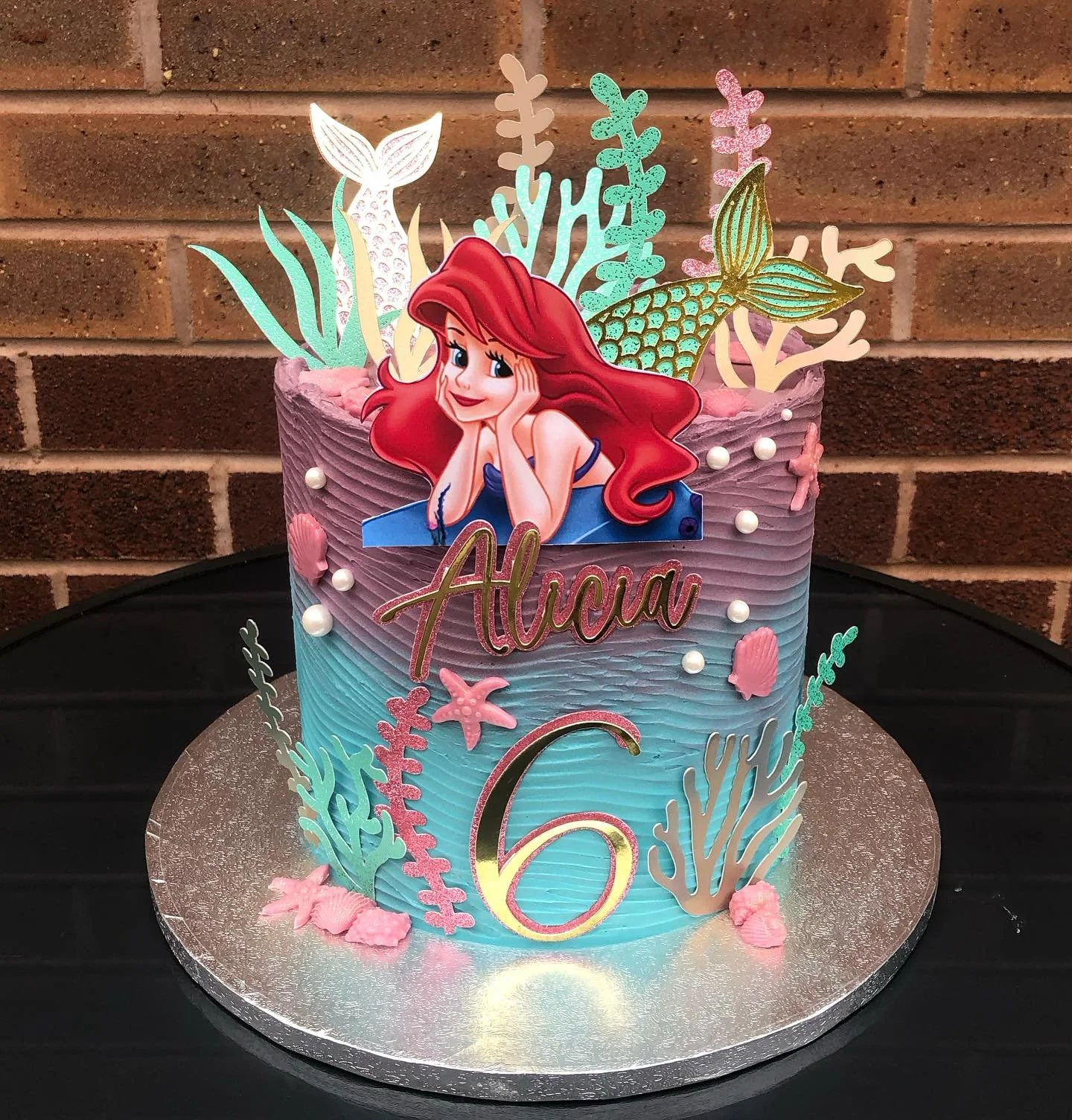 Mermaid cakes are still one of my absolute favourite themes 🥹🧜&zwj;♀️🐚💗

Thank you @papercelebration for bringing this cake to life with your beautiful toppers 🩷