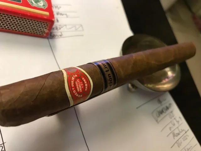 Romeo y Julieta Limited Edition Exhibición No.2 2000/Havana Club Gran Reserva 15 Anos/Woodford Reserve Bourbon