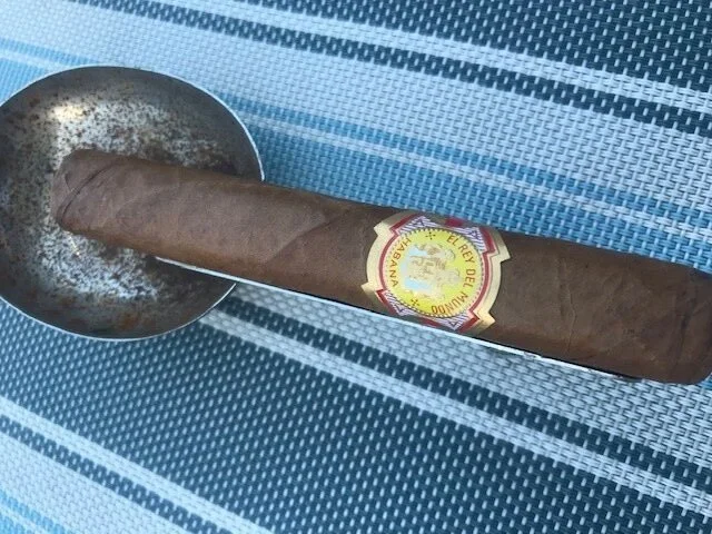 Robusto Rumble – El Rey del Mundo Choix Supreme - Monteith’s Black Beer - Glenfiddich Grand Cru.