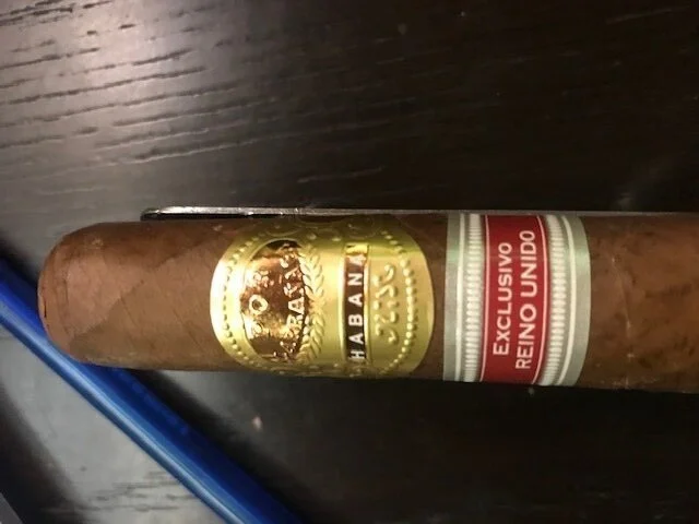 Por Larranaga RR Reino Unido&nbsp;UK ‘Regalias de Londres’ 2010 – Montecristo Edmund Dantes 25-Year-Old Rum - Yamazaki 12-Year-Old Malt Whisky - To’ak Tequila Cask (4 Years) Ecuadorean Chocolate.