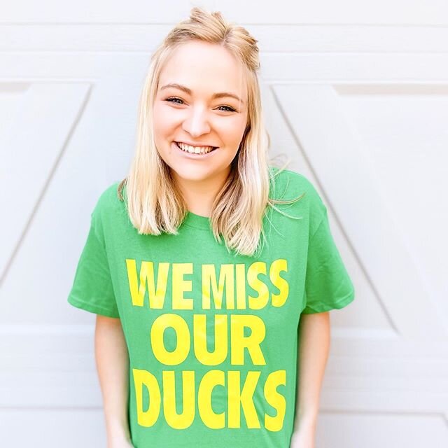 our president @leahkahan has come up with the best way to not only help those affected by COVID-19, but also connect all of us ducks from a far. check out the link in our bio to get one of your own! 💚💛 #wemissourducks
